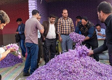 نیمی از ارزش طلای سرخ ایران در جیب سوداگران