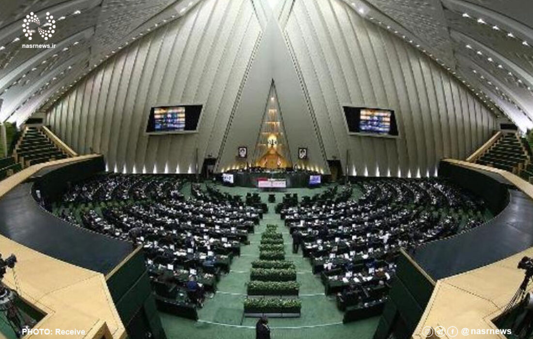 مجلس طرح کاهش ساعت کاری کارمندان و افزایش تعطیلات به دو روز در هفته را تصویب کرد