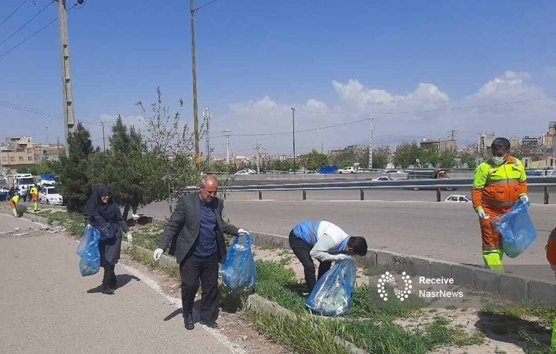 اتوبان کسایی تبریز از زباله‌های پلاستیکی پاکسازی شد