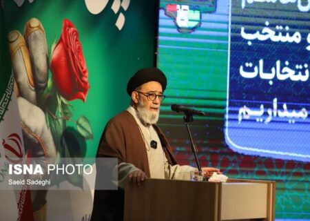 جامعه کارگری باید مورد تکریم و احترام قرار گیرد