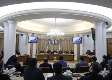 واکنش استاندار آذربایجان شرقی به دخالت نمایندگان در عزل و نصب‌ها