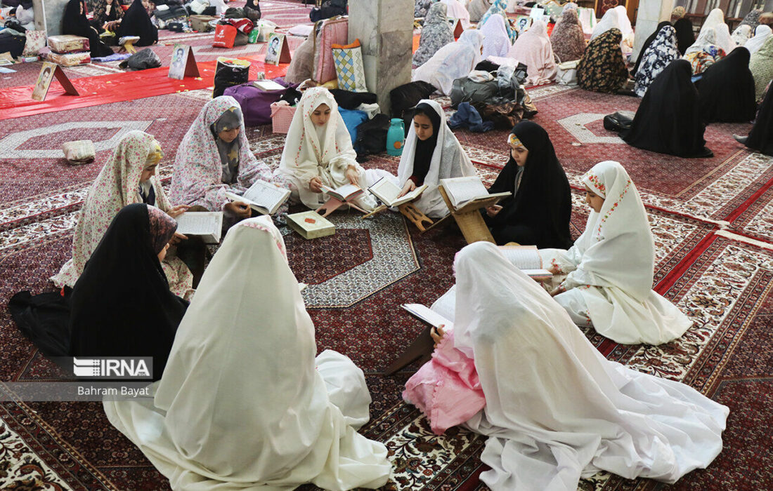 آغاز آیین معنوی اعتکاف با حضور حدود ۱۹ هزار نفر در آذربایجان‌شرقی