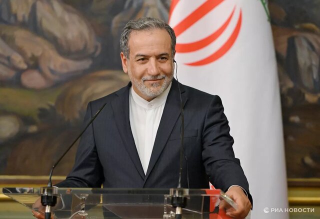 عراقچی وارد رم شد