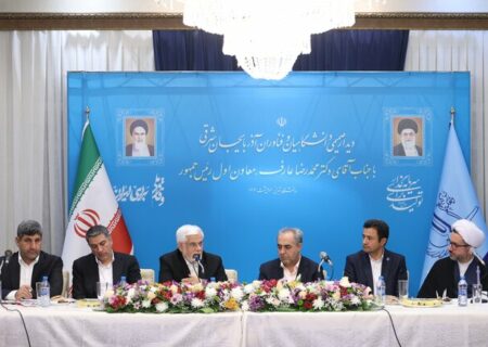 عارف: می‌توانیم روند نرخ مهاجرت را معکوس کنیم