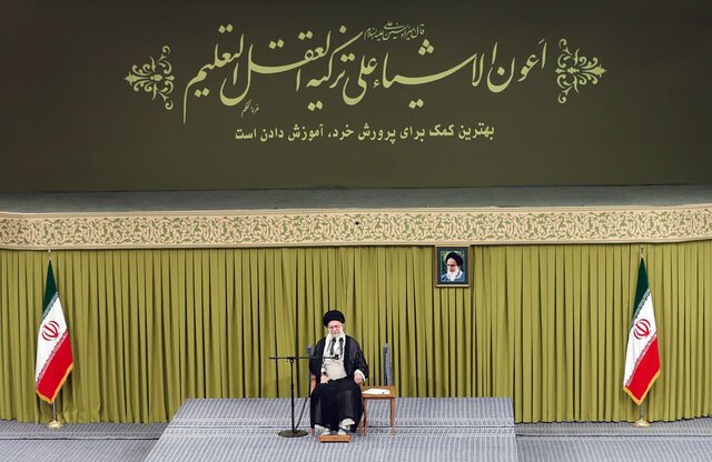 حضرت آیت الله خامنه‌ای:ترامپ دروغ گفت/رژیم صهیونی حتماً باید برکنده شود و خواهد شد